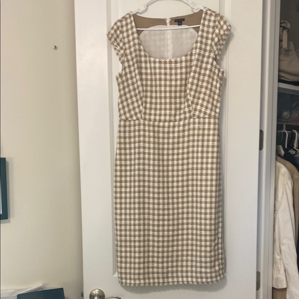 Ann Taylor Tan Sheath Dress with Flutter Cap Sleeves-NWT